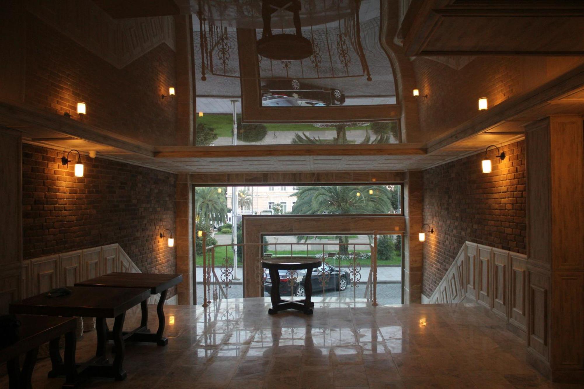 Melini Boutique Hotel Batumi Exterior photo