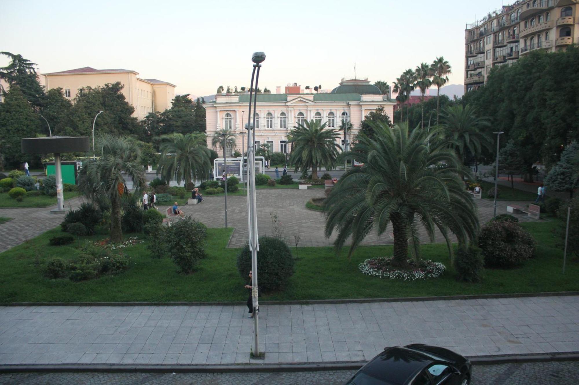 Melini Boutique Hotel Batumi Exterior photo