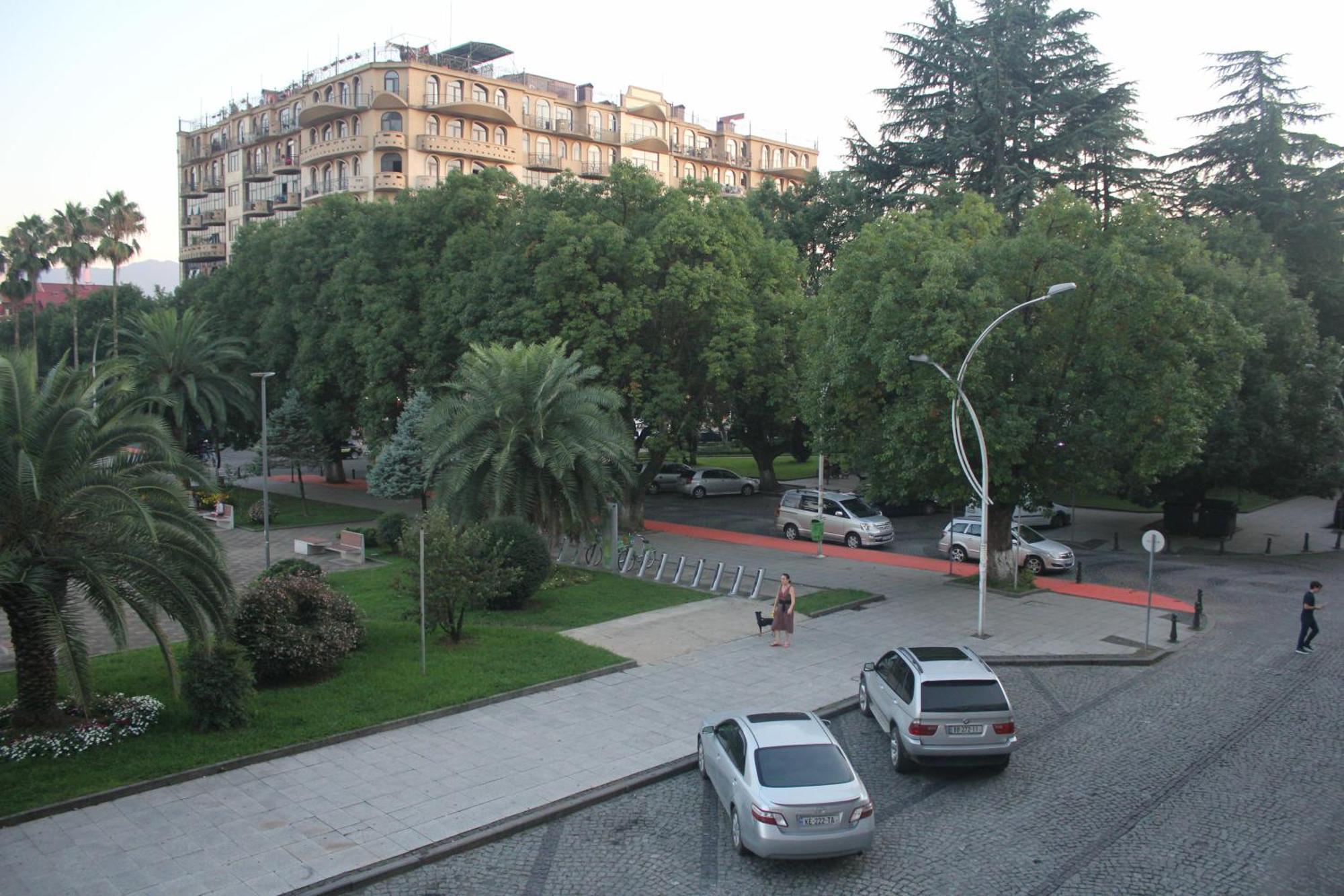 Melini Boutique Hotel Batumi Exterior photo