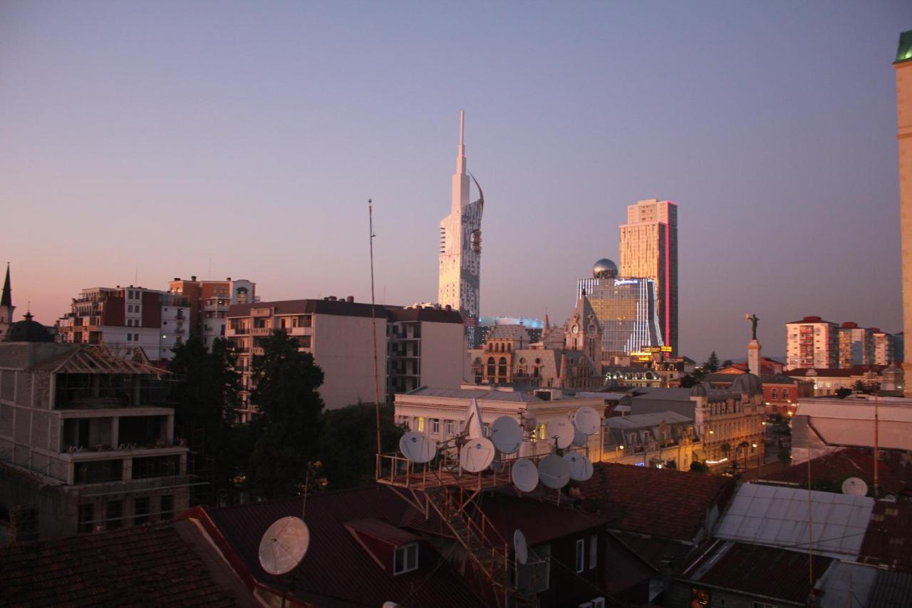 Melini Boutique Hotel Batumi Exterior photo